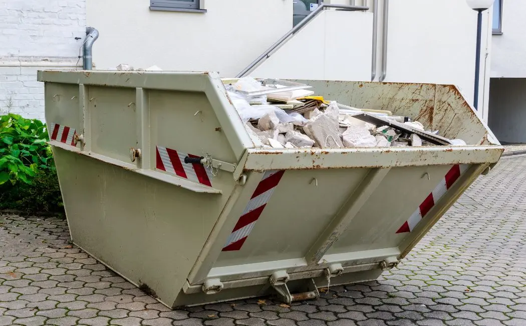 Zyskaj wygodę podczas usuwania odpadów wynajmując kontenery na śmieci