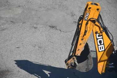 Kurs na operatora koparko-ładowarki - przebieg szkolenia, najważniejsze informacje