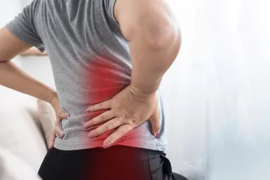 Rwa kulszowa a hirudoterapia – jak rozpoznać objawy i w jaki sposób pijawki mogą wspierać leczenie?