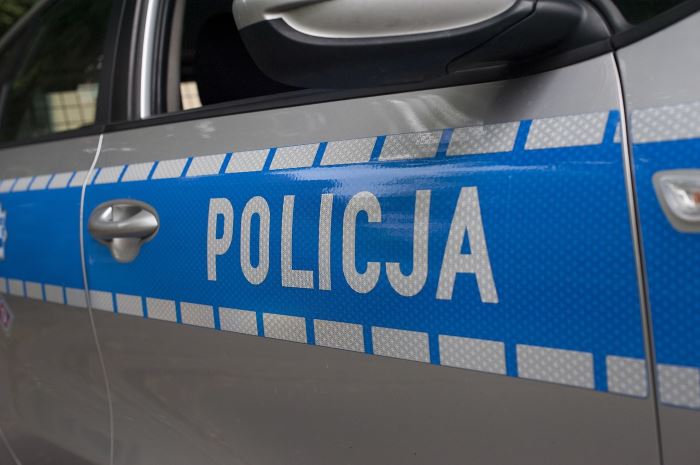 Policja Ruda Śląska: Kradli pokrywy studzienek kanalizacyjnych