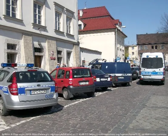 Apel śląskiej policji: Ochrona seniorów przed oszustami priorytetem