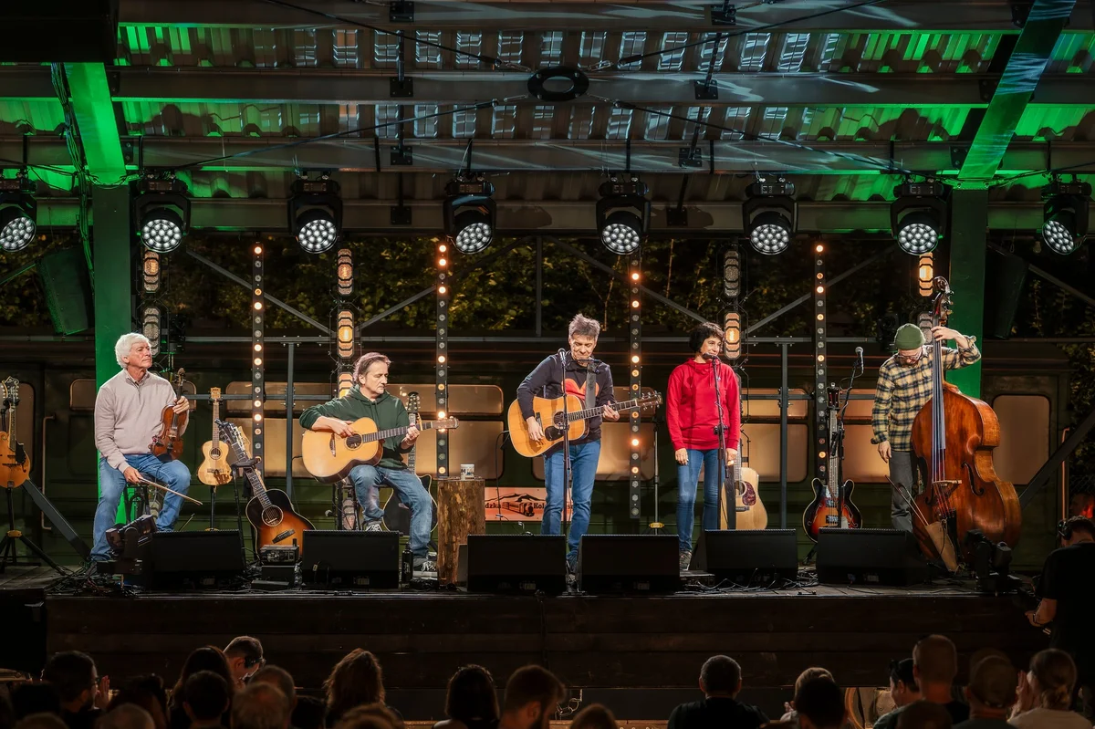 Grafika promocyjna wydarzenia Stare Dobre Małżeństwo w Rudzie Śląskiej — koncert w Śląskim Teatrze Impresaryjnym