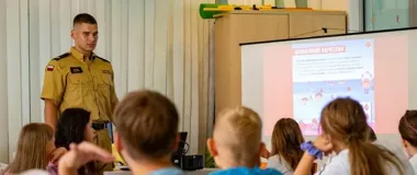 Bezpieczne wakacje w Rudzie Śląskiej. Strażacy ostrzegli dzieci