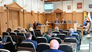 Rudzcy radni biją na alarm. Huta Pokój czeka na ruch rządu