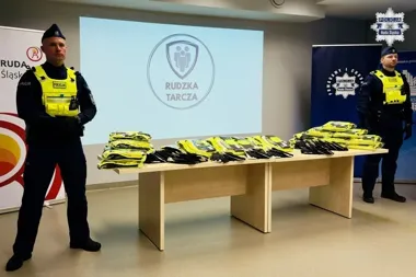 35 tys. zł dla rudzkich policjantów. Nowy sprzęt ma zwiększyć ich ochronę
