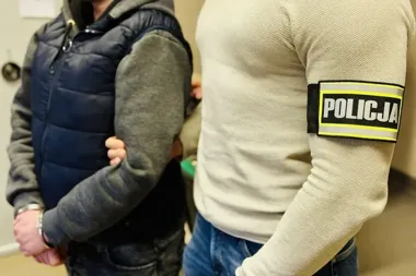 Zapłacili za środki czystości, ale paczki nie dotarły. 29-latek usłyszał 40 zarzutów