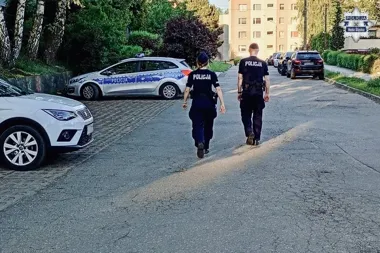 Młodzi policjanci na ulicach Rudy Śląskiej. Praktyki, które mogą uratować życie