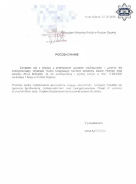 Drobna awaria, wielka reakcja. Policjanci z Rudy Śląskiej pomogli kierującej