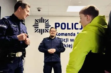 Policyjna orkiestra zagrała po lekcji w rudzkiej komendzie